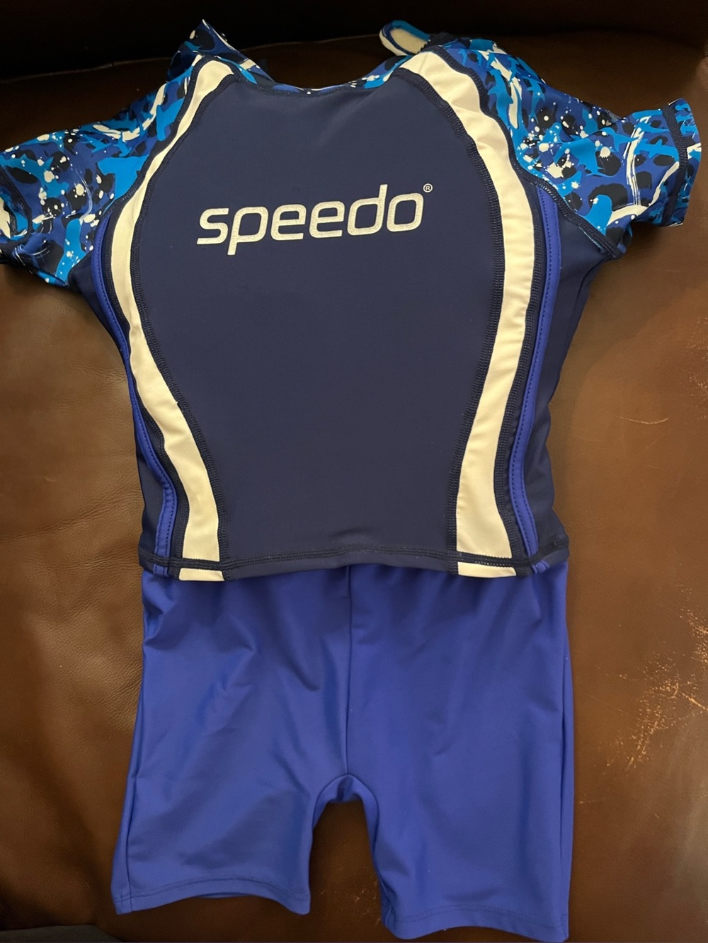 Speedo Boys' Blue Short-Sleeve Rash Guard Swim Set Size M/L 33-45 pounds